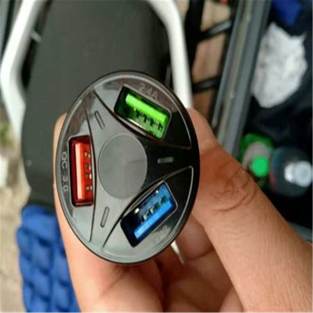 Chargeur de voiture USB Type-C et adaptateur allume-cigare multiport | Chargement rapide premium pour les appareils iOS iPhone et Xiaomi, Huawei, Samsung et Android