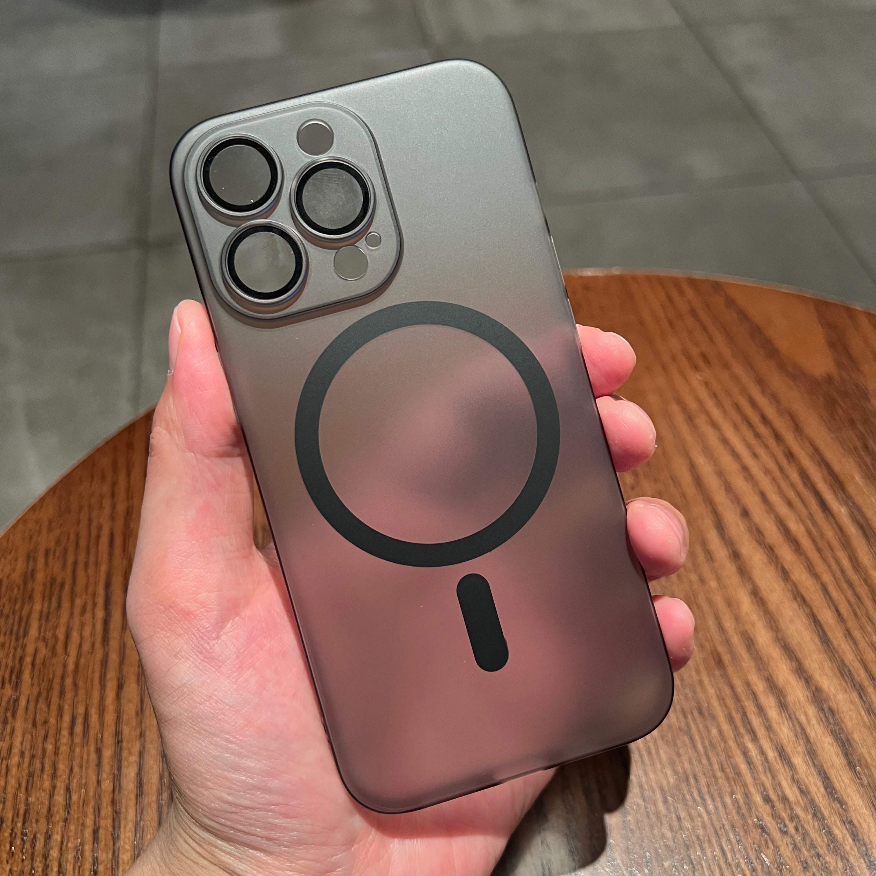 Coque Apple iPhone transparente magnétique ultra fine | Étui de protection résistant à l'eau transparent et sans bordure, résistant aux chocs, de qualité supérieure, avec Magsafe