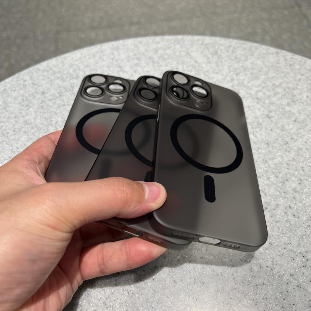 Coque Apple iPhone transparente magnétique ultra fine | Étui de protection résistant à l'eau transparent et sans bordure, résistant aux chocs, de qualité supérieure, avec Magsafe