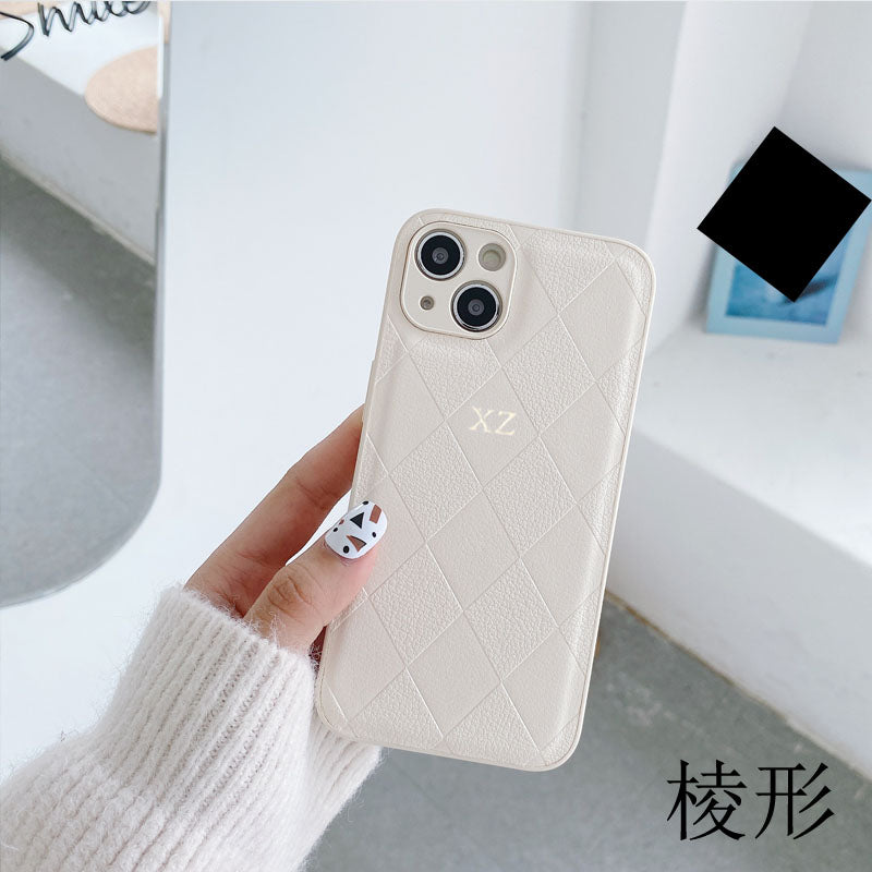 Étui iPhone de luxe personnalisé avec protection de caméra | Gravez le nom, les initiales, les symboles et les chiffres